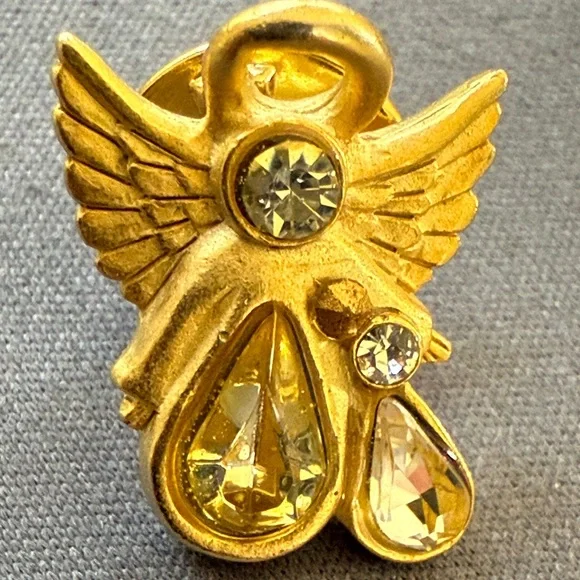 Golden Guardian Angel Wing Brooch with Crystals - Picture 3 of 3